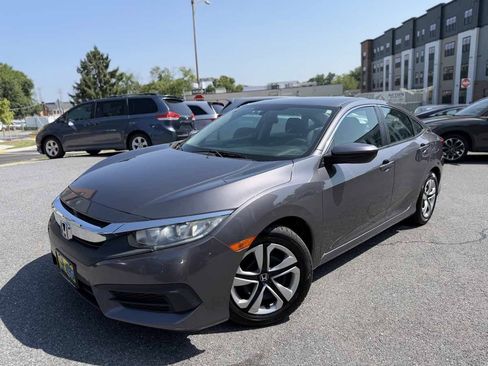 Used 2017 Honda Civic LX image 3