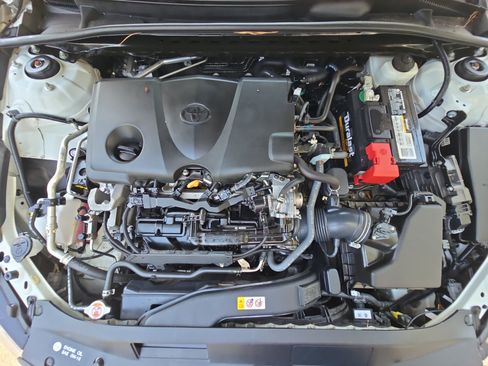 Used 2021 Toyota Camry XSE FWD image 31