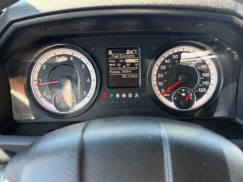 Used 2021 RAM 1500 Classic SLT RWD image 17