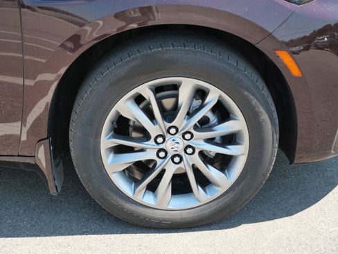 Used 2023 Buick Enclave Avenir w/ Avenir Technology Package AWD/4WD image 15