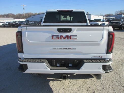 New 2026 GMC Sierra 2500 AT4 w/ AT4 Premium Plus Package image 6