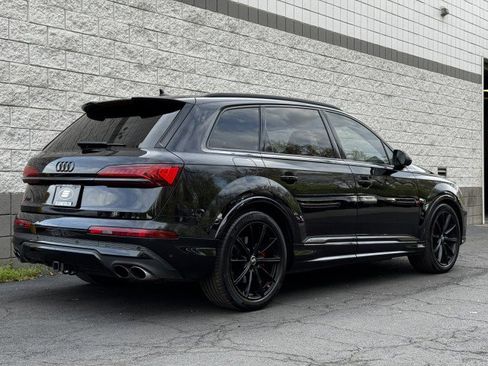 Used 2020 Audi SQ7 Premium Plus w/ Driver Assistance Package image 3
