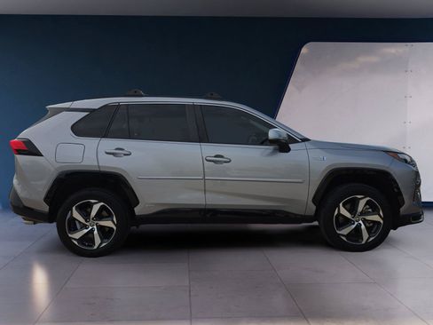 Used 2024 Toyota RAV4 SE w/ Weather & Moonroof Package AWD/4WD image 6