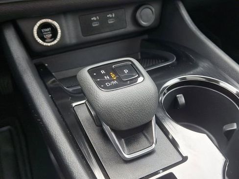 Used 2024 Nissan Rogue SV w/ SV Premium Package AWD/4WD image 17