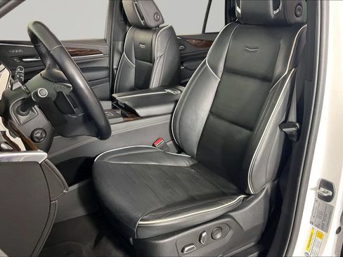 Certified 2023 Cadillac Escalade Premium Luxury AWD/4WD image 19