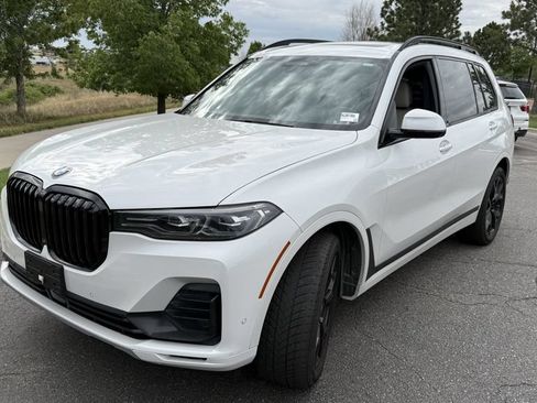 Used 2019 BMW X7 xDrive40i w/ Premium Package AWD/4WD image 2