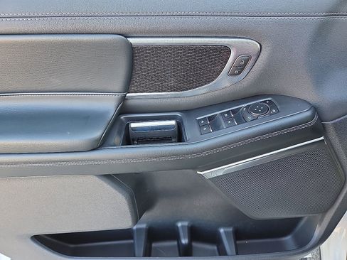 New 2025 Ford Expedition Platinum w/ Stealth Performance Package image 15