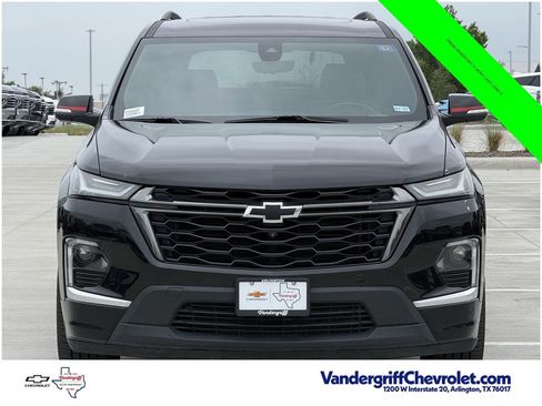 Used 2023 Chevrolet Traverse Premier w/ Redline Edition FWD image 5