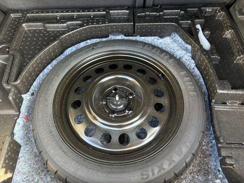 Used 2024 Ford Escape ST-Line image 28