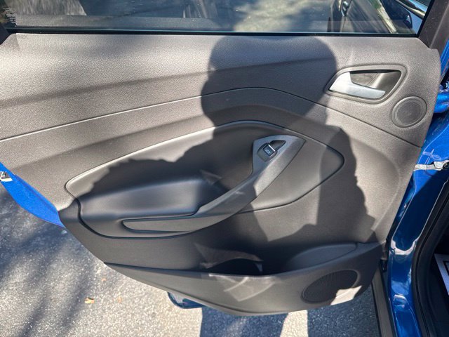 Used 2019 Ford Escape Titanium FWD image 12