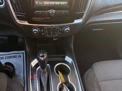 Used 2019 Chevrolet Traverse LT image 15