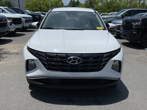 Used 2023 Hyundai Tucson SEL FWD image 2