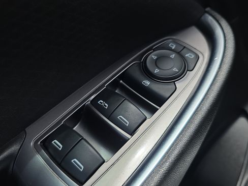 Used 2022 Chevrolet Malibu LT FWD image 21