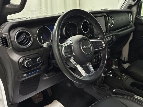 Used 2023 Jeep Wrangler Unlimited Sahara w/ Cold Weather Group AWD/4WD image 11