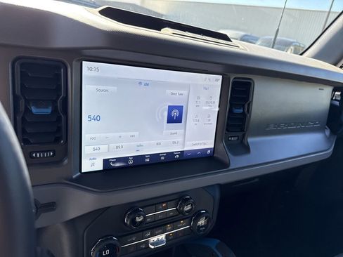 Used 2024 Ford Bronco Black Diamond AWD/4WD image 24