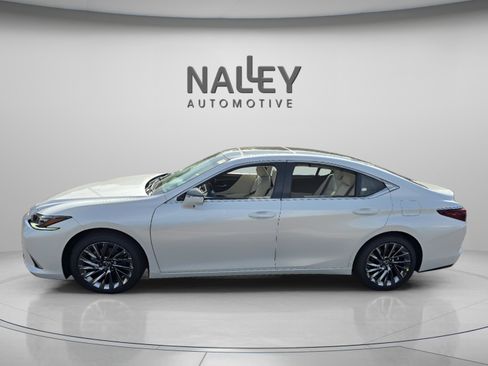 New 2025 Lexus ES 350 Ultra Luxury image 2