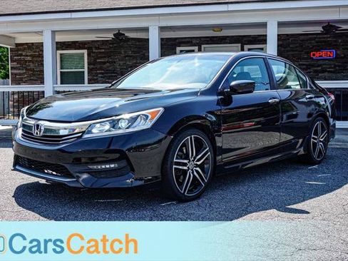 Used 2017 Honda Accord Sport image 8