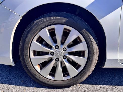 Used 2014 Honda Accord EX-L image 9