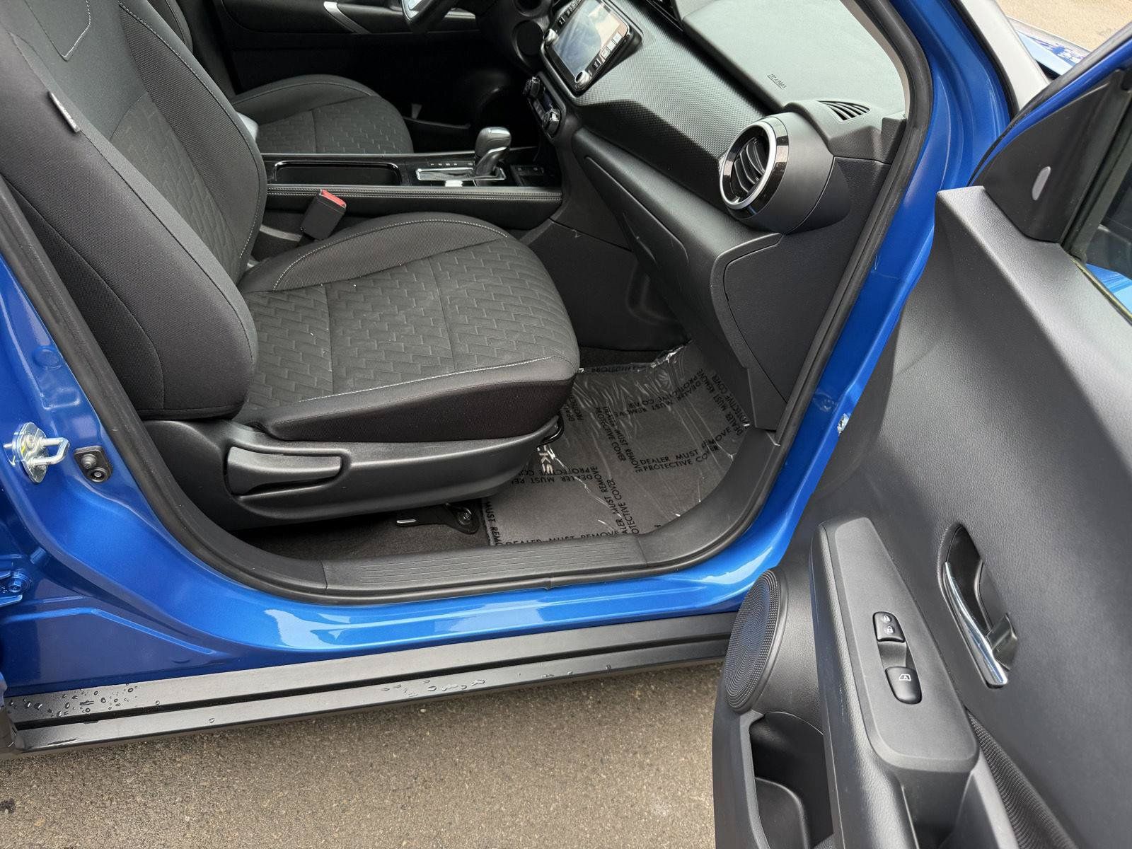 Used 2022 Nissan Kicks SV FWD image 19
