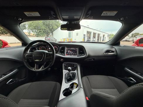 Used 2019 Dodge Challenger R/T Scat Pack w/ Driver Convenience Group RWD image 25
