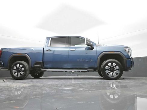 New 2026 GMC Sierra 2500 Denali w/ Denali Reserve Package image 42