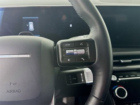 Used 2025 Hyundai Santa Fe XRT image 27