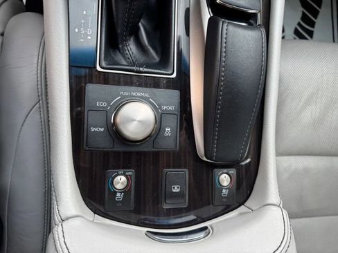 Used 2013 Lexus LS 460 image 17