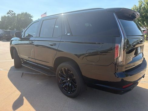 Used 2021 Cadillac Escalade Sport w/ LPO, ONYX Package AWD/4WD image 2