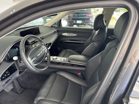 Used 2025 Genesis GV70 2.5T AWD/4WD image 25