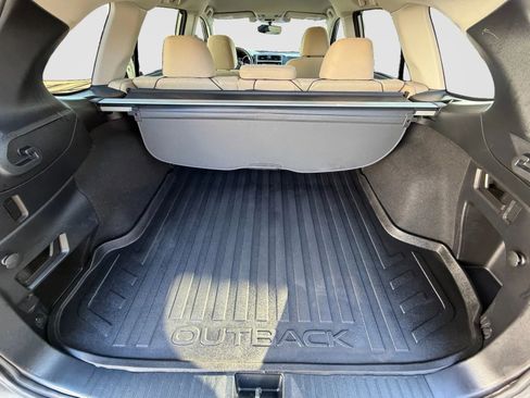 Used 2019 Subaru Outback 2.5i Premium image 14