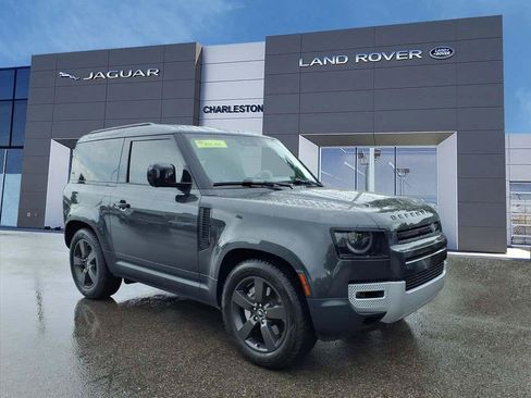 Certified 2023 Land Rover Defender 90 SE AWD/4WD image 7