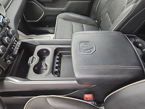Used 2022 RAM 1500 Laramie AWD/4WD image 32