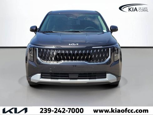 New 2026 Kia Carnival FWD image 2