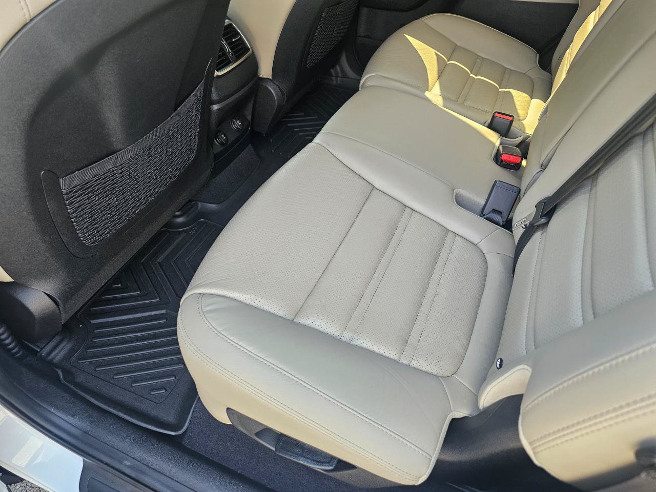 Used 2020 Kia Sorento EX FWD image 23