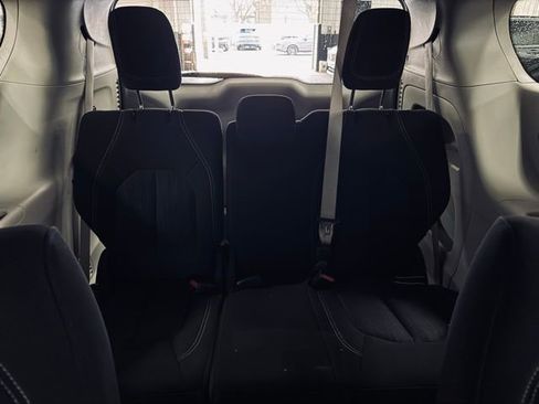 Used 2024 Chrysler Voyager LX FWD image 21