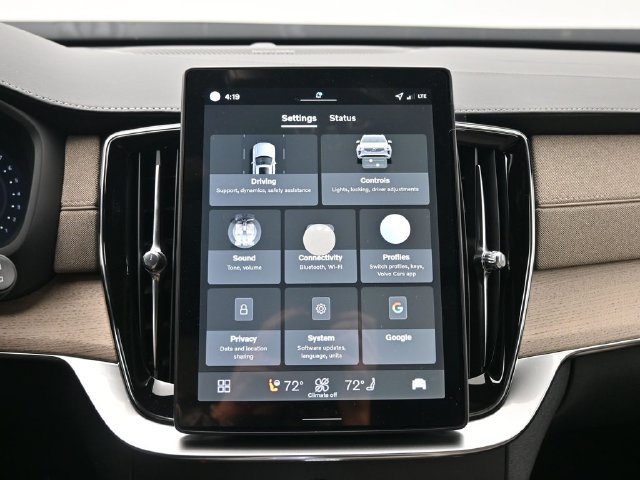 New 2026 Volvo XC90 B6 Plus w/ Protection Package Premier AWD/4WD image 16