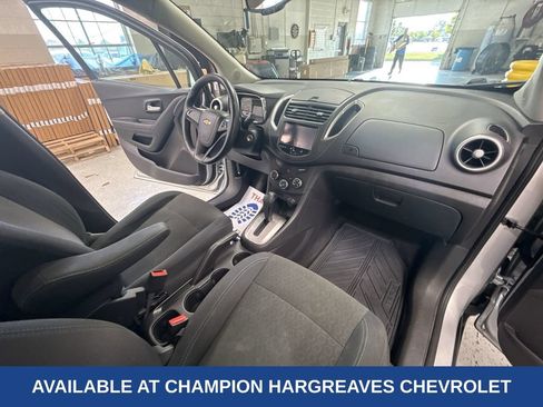 Used 2016 Chevrolet Trax LS AWD/4WD image 37