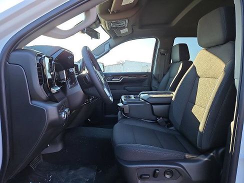 New 2026 GMC Sierra 1500 Elevation image 11