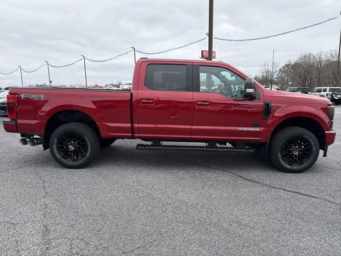Used 2022 Ford F250 Lariat w/ Black Appearance Package image 8