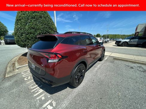 Certified 2025 Kia Sportage X-Line w/ Premium Package AWD/4WD image 10