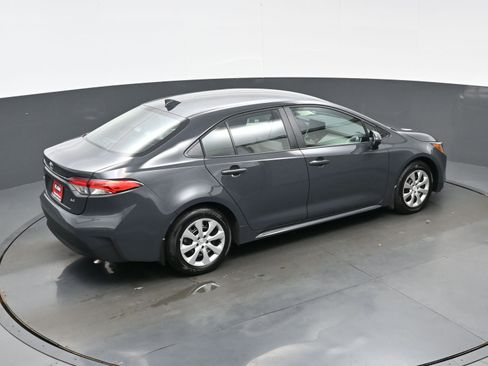 Used 2026 Toyota Corolla LE FWD image 39