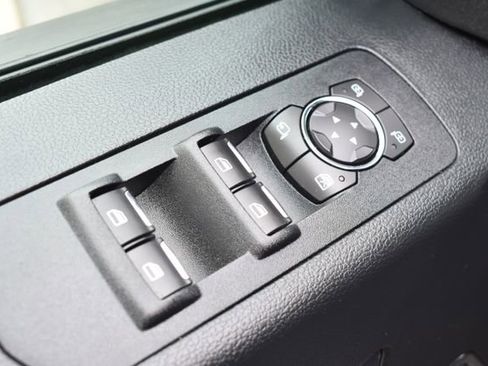 Used 2020 Ford F150 Lariat w/ Equipment Group 502A Luxury image 14