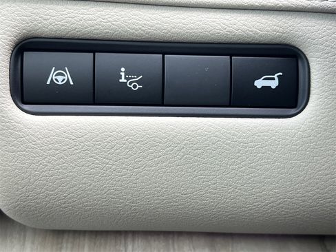 New 2025 Nissan Armada Platinum Reserve image 17