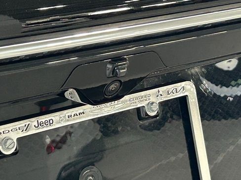 Used 2024 Jeep Grand Wagoneer L 4WD w/ HD Trailer Tow Package image 23