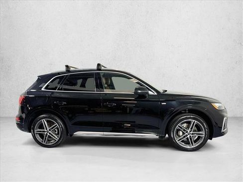 Used 2023 Audi Q5 e Premium w/ Convenience Package AWD/4WD image 4