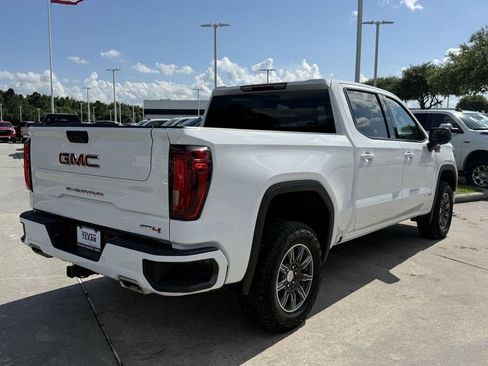 Used 2025 GMC Sierra 1500 AT4 AWD/4WD image 5