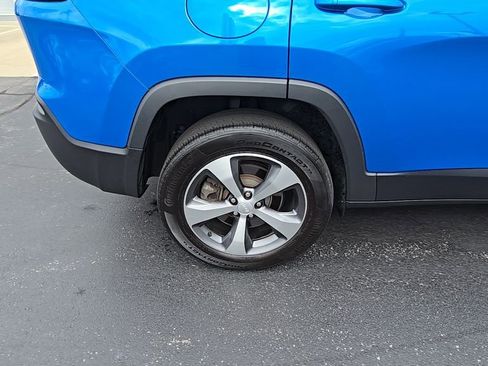 Certified 2022 Jeep Cherokee Limited image 11