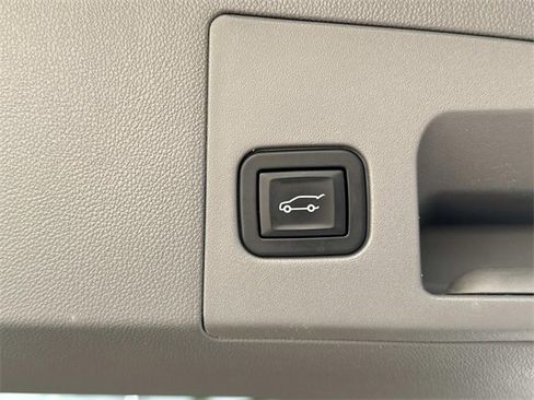 Used 2019 Cadillac XT5 Luxury image 9