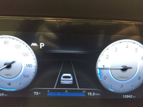 Used 2023 Hyundai Elantra SEL w/ Convenience Package FWD image 23