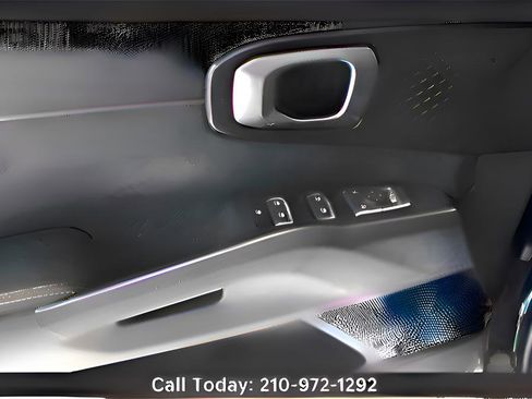 Used 2022 Kia Sorento LX image 14